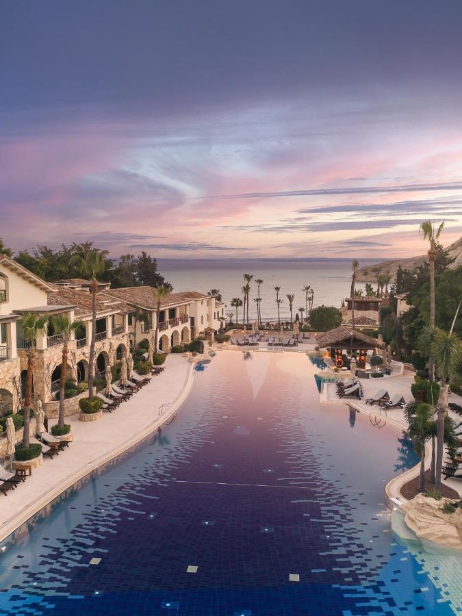 Columbia Beach Resort Писури Екстериор снимка The Village at Atlantis Paradise Island